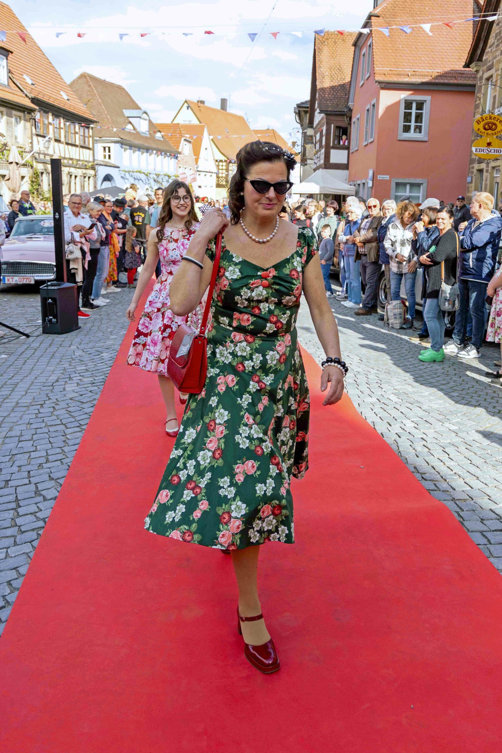 7 Roter Teppich (381)