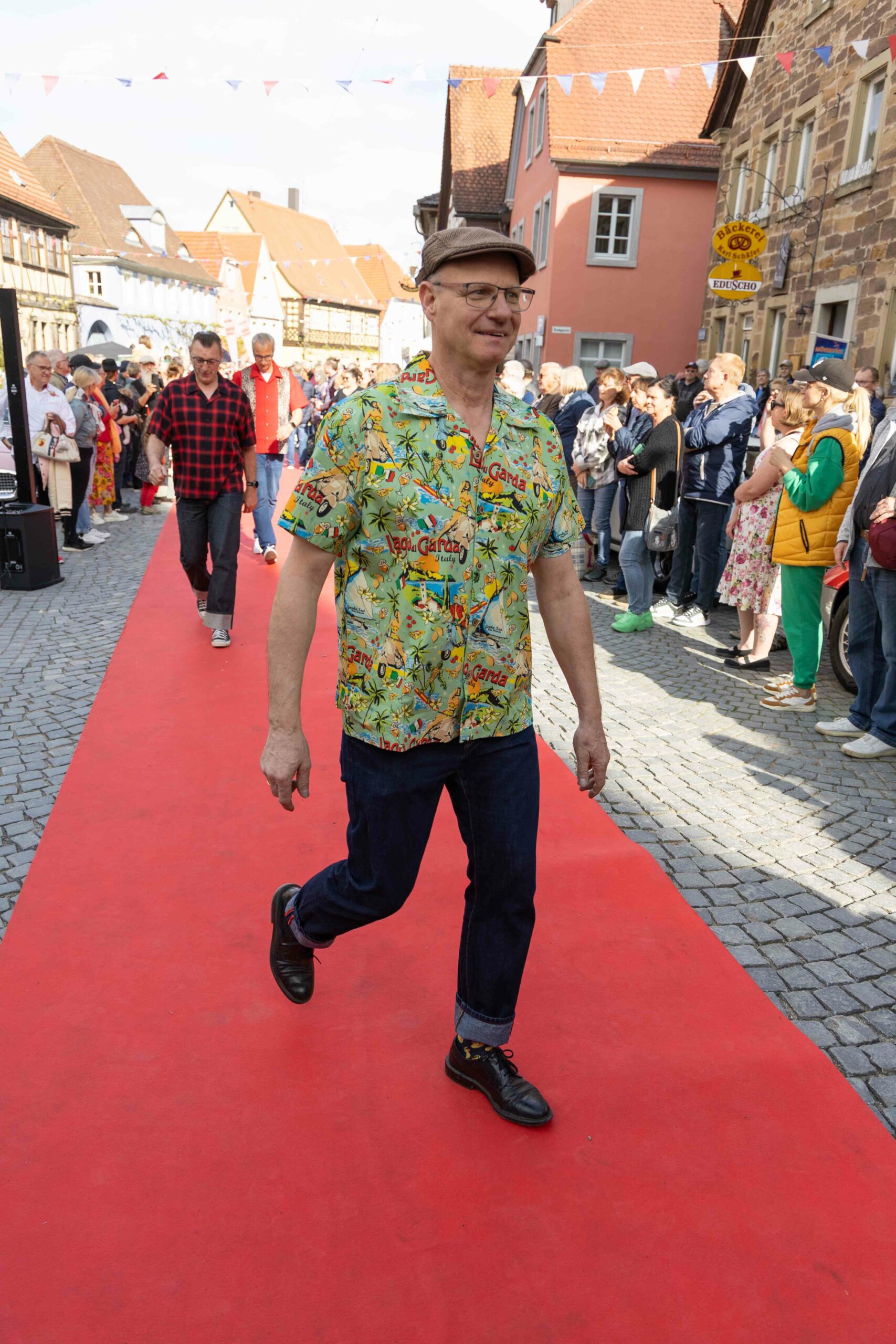 7 Roter Teppich (382)