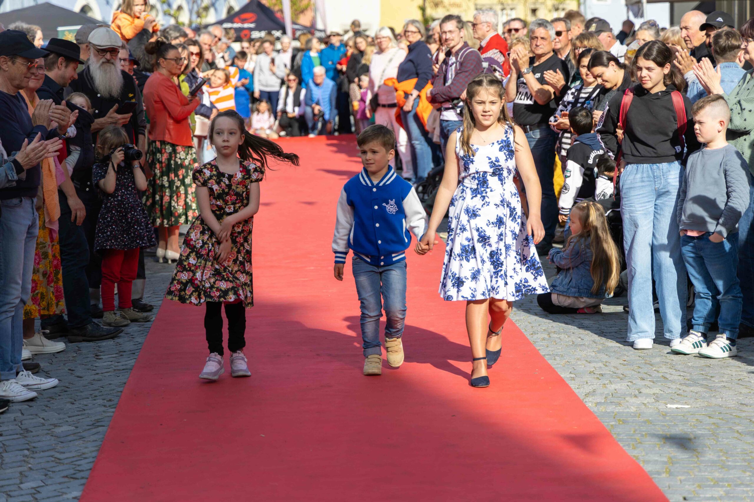 7 Roter Teppich (389)
