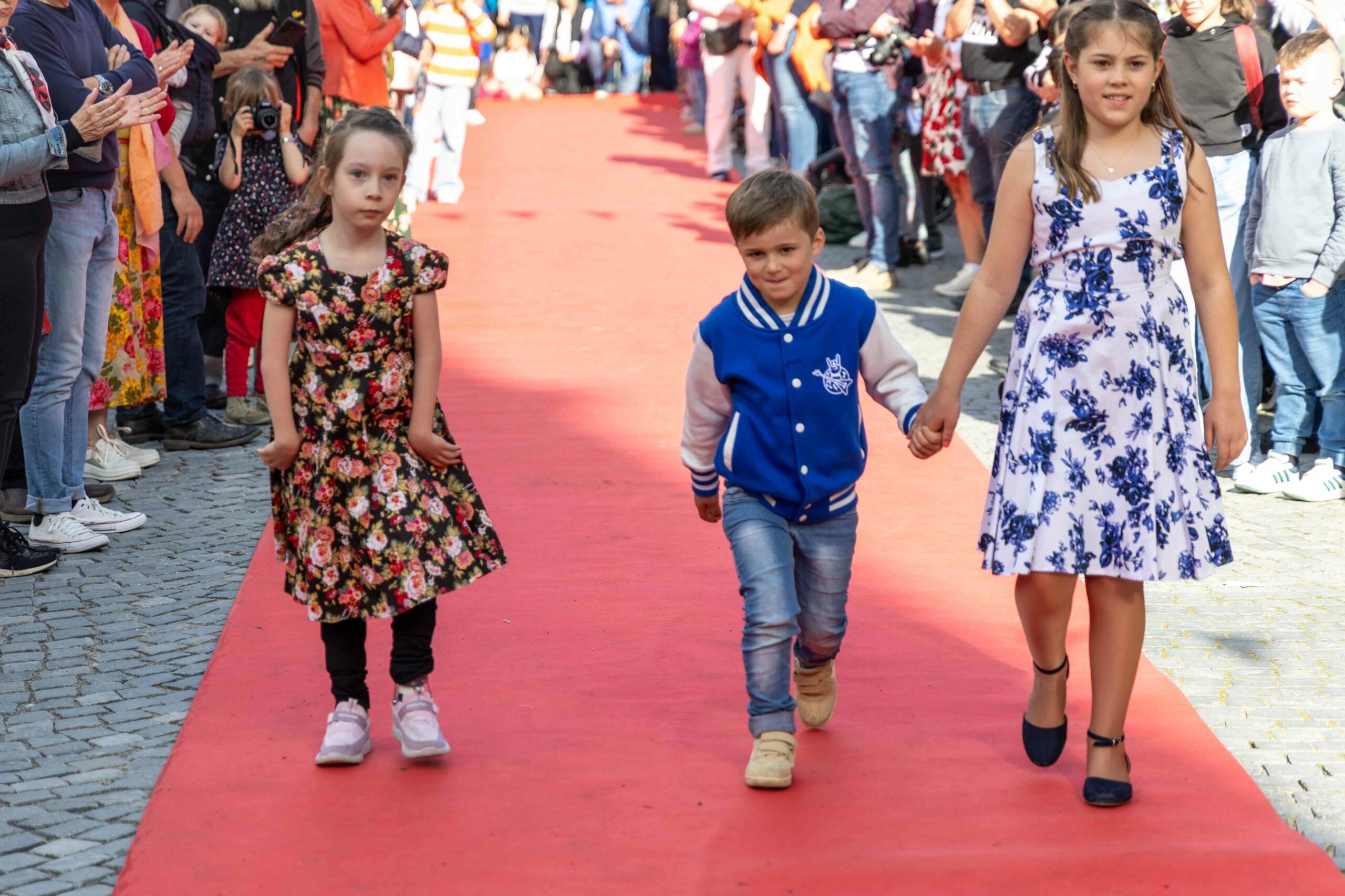 7 Roter Teppich (390)