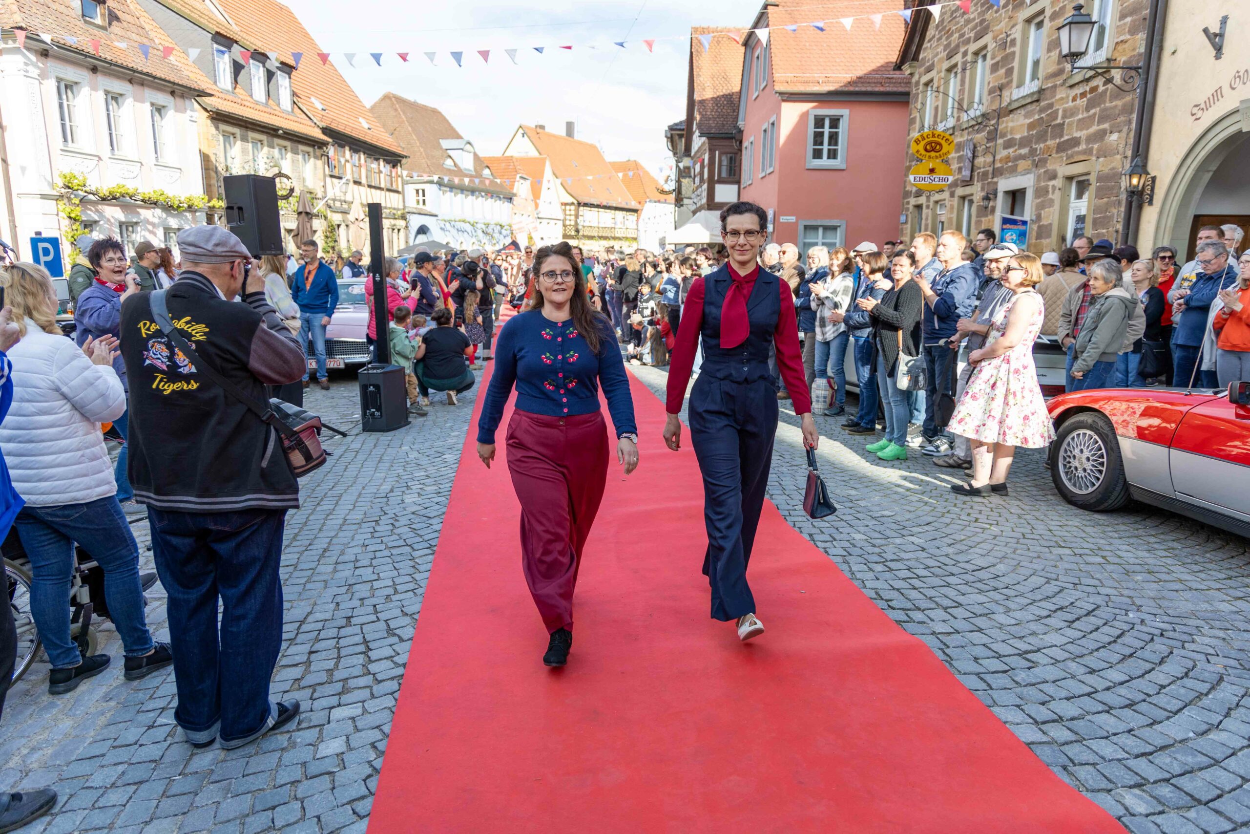 7 Roter Teppich (401)